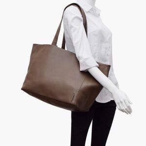 Thacker Gill Classic Brown Leather Tote Bag 🔆